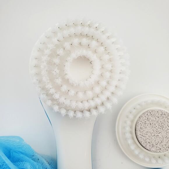 Spin Spa Body Brush With 5 Attachments ~ “As Seen On TV” New Unused - Picture 10 of 16